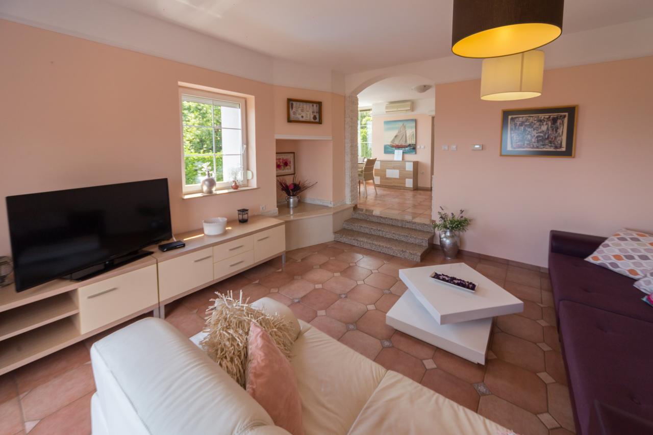 Apartments Melanie Опатия Экстерьер фото